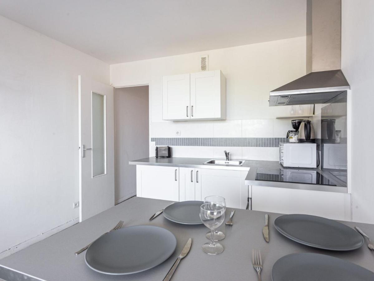 Apartment Le Cormoran By Interhome Le Lavandou Bagian luar foto
